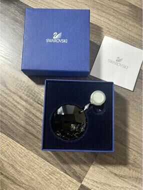 Swarovski Crystal SCS 2010 Sun Disc Ornament Window Suncatcher w/ Box & Tag